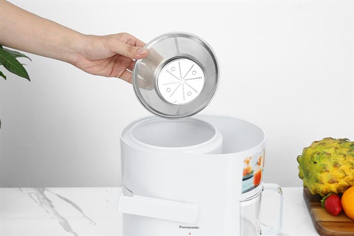 Máy ép trái cây Panasonic MJ-CS100WRA